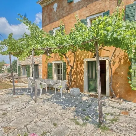 Mit Privatpool Fuer 8 Personen Ca 150 Qm In Cervari, Istrien Westkueste Von Istrien * Kanfanar